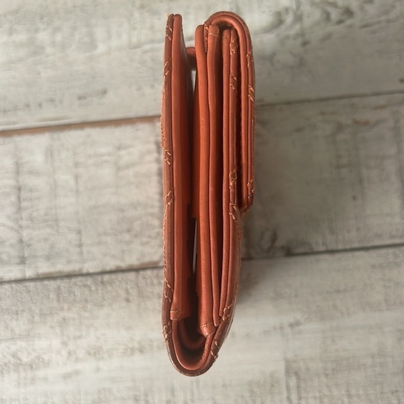 Chanel Wallet - Picture 10 of 15